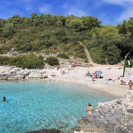 With A Parking Space Zavalatica, Korcula - 4420 زافالاتيكا