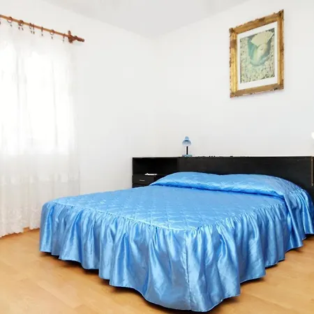 With A Parking Space Zavalatica, Korcula - 4420 *