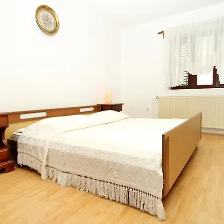 With A Parking Space Zavalatica, Korcula - 4420 زافالاتيكا